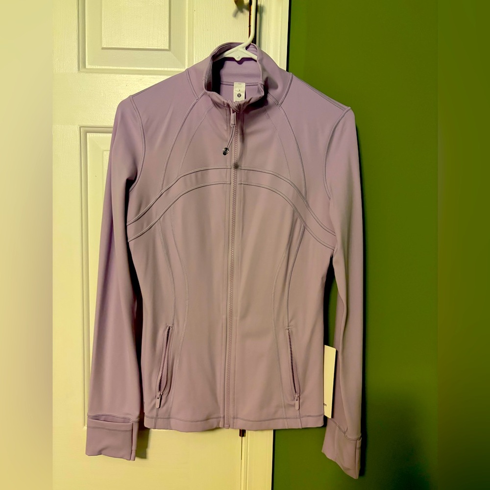 Lululemon Define Jacket
Nulu (Lilac Ether) NWT
